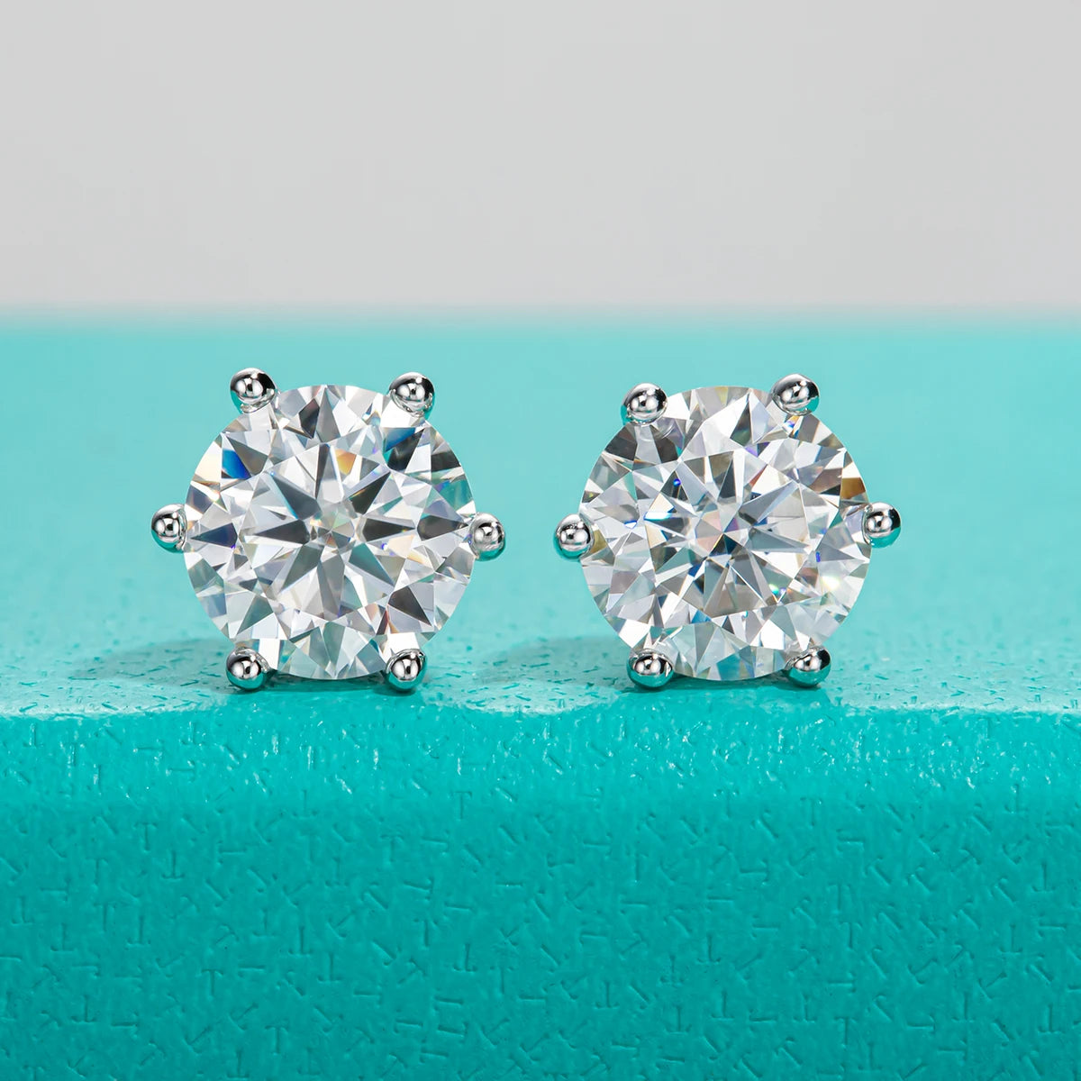 2CT D VVS1 Moissanite Stud Earrings – 925 Sterling Silver