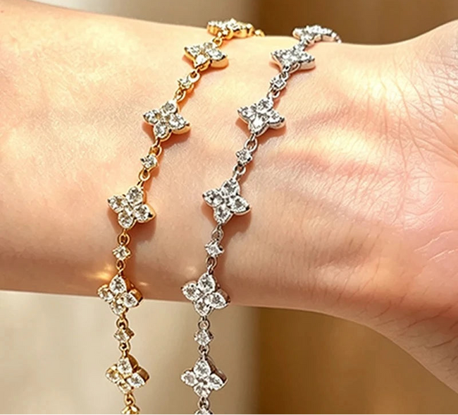 Moissanite Chain Bracelet – S925 Sterling Silver, Luxury Sparkle Hover Image