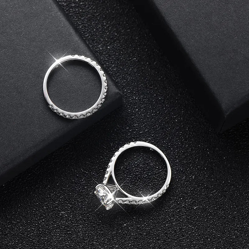 Luxury Moissanite Engagement Ring – 925 Sterling Silver